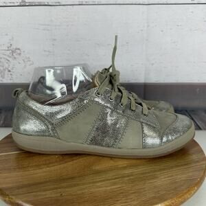 Nurture Sneaker‎ Womens 7.5 Silver Metallic Lace up Comfort Shoe Cushioned